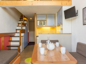 Duplex rénové proche des pistes avec balcon - FR-1-346-424